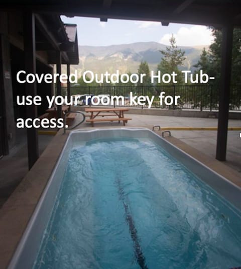 Outdoor hot tub on 1st floor, Indoor hot tub on 2nd floor
