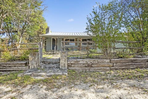 Rustic charm and peaceful vibes - welcome to Hidden Maple, your serene Hill Country escape.
