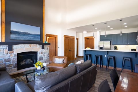 Luxury Top Floor Residence in the Village at Northstar -  Catamount 403 Condo in Northstar Drive