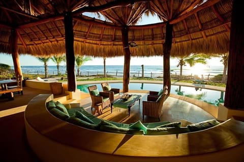 LIVING ROOM AND POOL