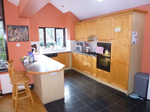 kitchen area [ 2nd view]