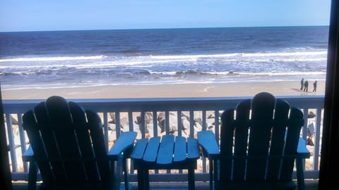 Newly re- nourished beachfront! Enjoy the awesome view from the balcony!
