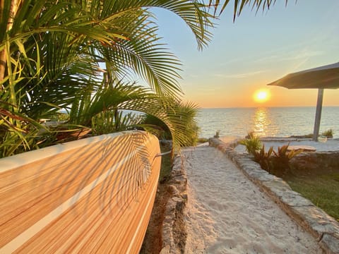 Beach nearby, sun loungers, beach towels