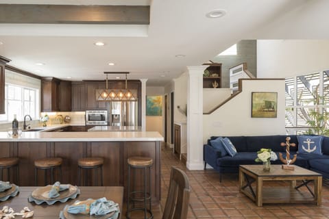 2nd Floor Entrance to Kitchen, Dining & Living Rooms