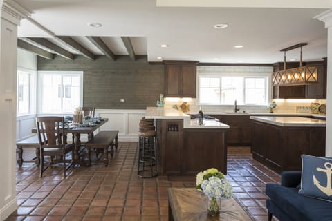 2nd Floor Kitchen & Dining Room