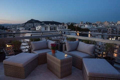 Family reunion vacation rental in Athens, Greece