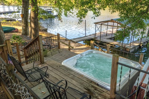Hot Tub with Lake View