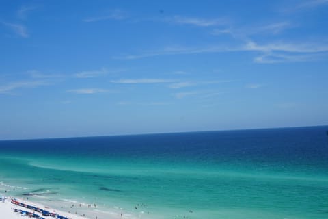 Beach nearby, sun loungers, beach towels