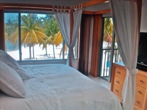 IMAGINE WAKING UP TO THESE KILLER VIEWS