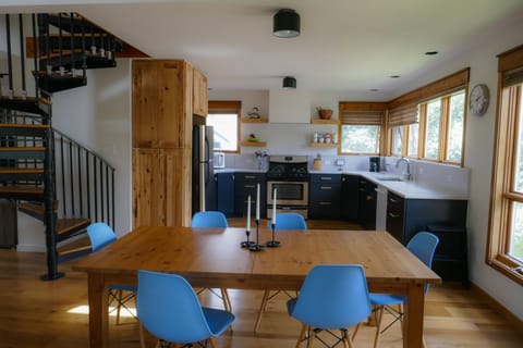 Kitchen with room for multiple cooks. Table expands to fit 12.