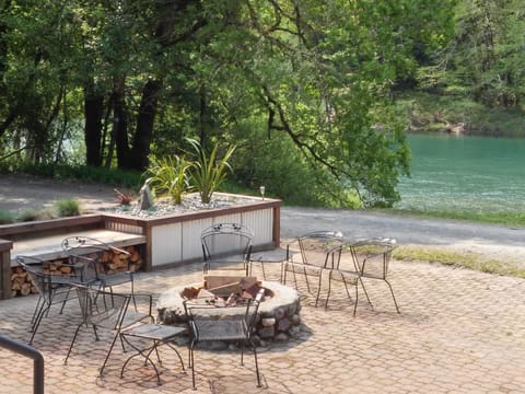 BBQ and fire pit area