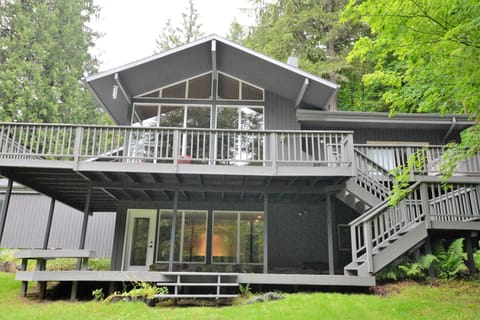 FriendScape Lodge