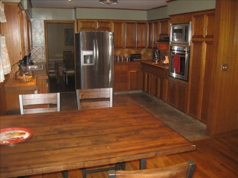 Kitchen and breakfast nook which is part of family room.