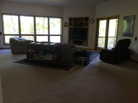 Smart TV, DVD player, books, music library