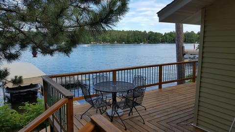 Breathtaking view of Lake O'Brien from the spacious deck