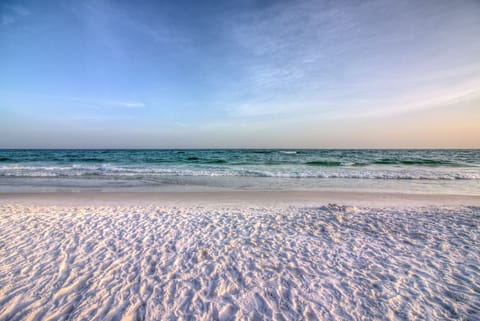 Beach nearby, sun loungers, beach towels