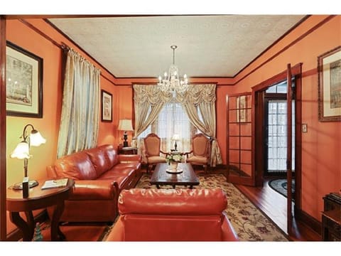 PARLOR ROOM #1