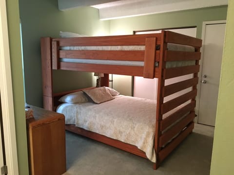 1 bedroom, travel crib, free WiFi, bed sheets