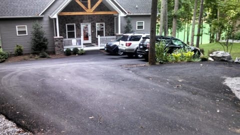 plenty of parking spaces at the front door to the house.