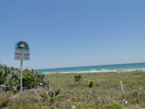 Beach nearby, sun loungers, beach towels