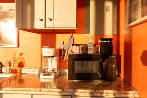 Microwave, oven, stovetop, coffee/tea maker