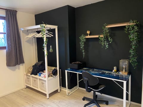 upstairs second bedroom with workspace
