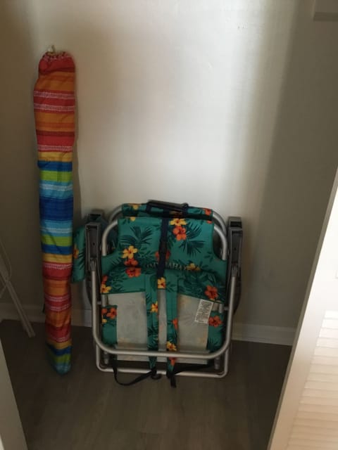 Umbrella and 2 beach chairs