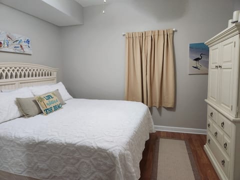 1 bedroom, blackout drapes, iron/ironing board, free WiFi