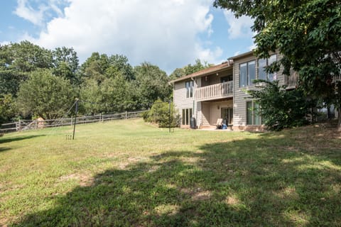 Large Mountain Home with Nice Privacy