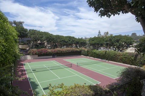 Tennis courts near by, but out of sight and hearing distance ...