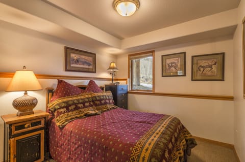 Bedroom 4 (Double bed + full hall bath).  Located on 1st level of home.