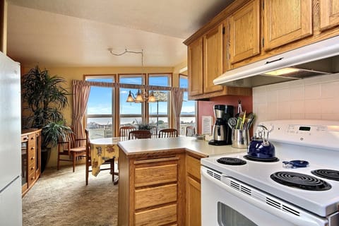 Water views from kitchen & dining room.