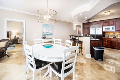 Dining Area -
Bella Riva Resort, Okaloosa Island Fort Walton Beach Florida Vacation Rentals