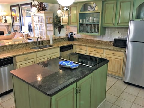 Loads of counter space and a free standing ice maker! Plenty of room for cooks!