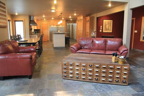 Kitchen Living Area