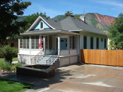 Parking and lavender planter
