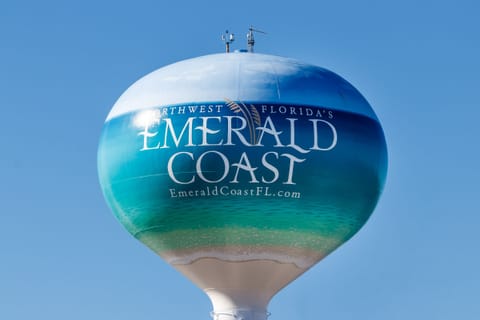 Welcome to Northwest Florida's Emerald Coast!! Time to make memories!!