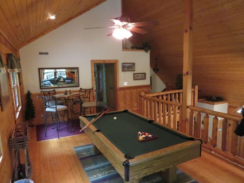 Adventurewood Luxury Log Cabin Hot Tub, Fireplace, Pool Table