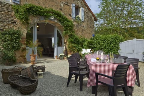 the courtyard is the perfect place for dining