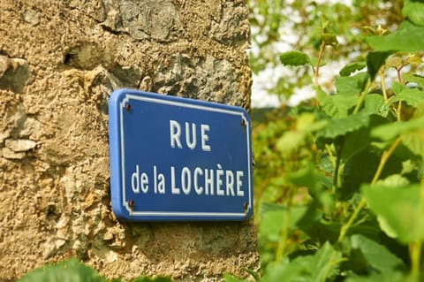 Join us at 'la ferme de la Lochere' in the rolling Burgundy countryside