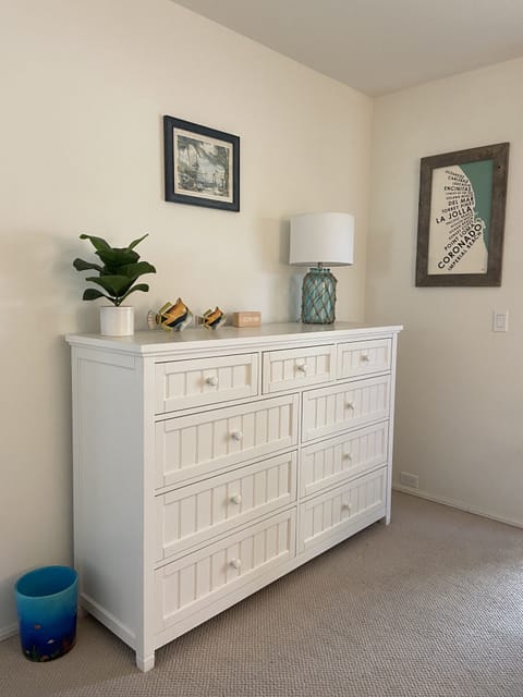 Twin bedroom dresser