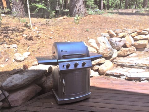 In summer, there's a grill available for your outdoor cooking enjoyment.