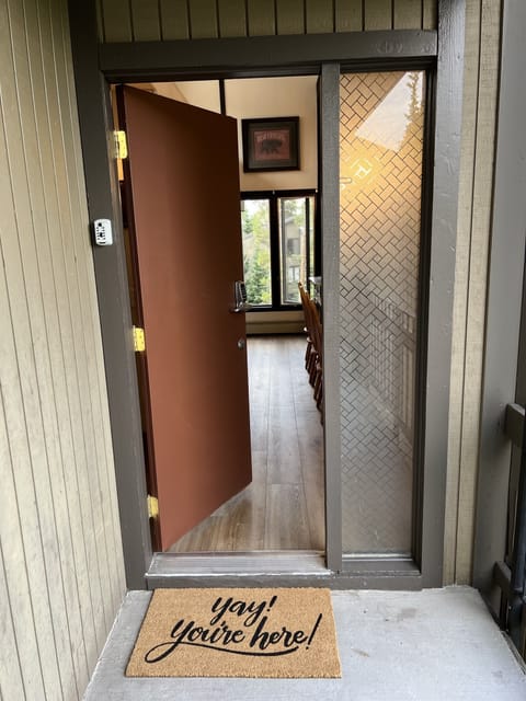 We are glad you chose to stay with us in our completely renovated Ski Condo.