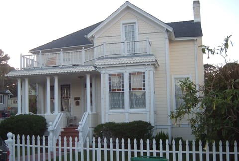 Beautiful Historic Victorian 