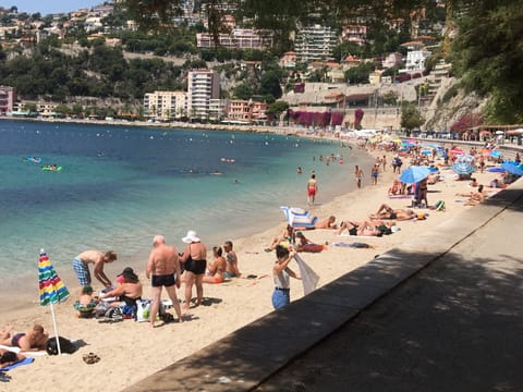 Beach nearby, beach towels