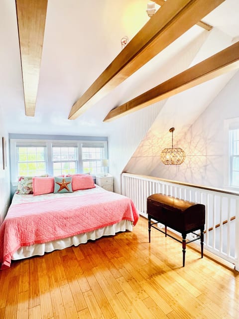 Upstairs loft with two king beds. 