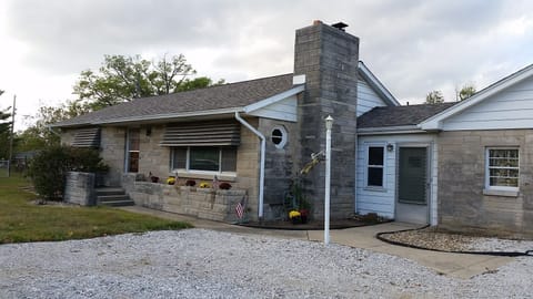 Two Bedroom, Bedford Stone, Hardwood Flooring