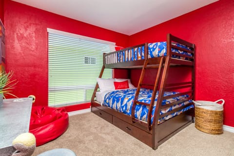 Bunk Bedroom upper unit, with a full and twin bed