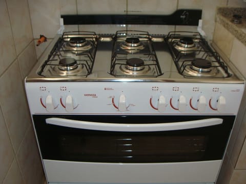 Fridge, microwave, oven, cookware/dishes/utensils