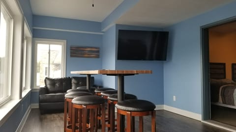 Large bonus room overlooking pool.